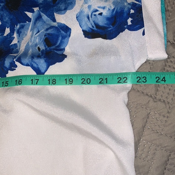NWOT! Calvin Klein Floral Blouse - Picture 7 of 10
